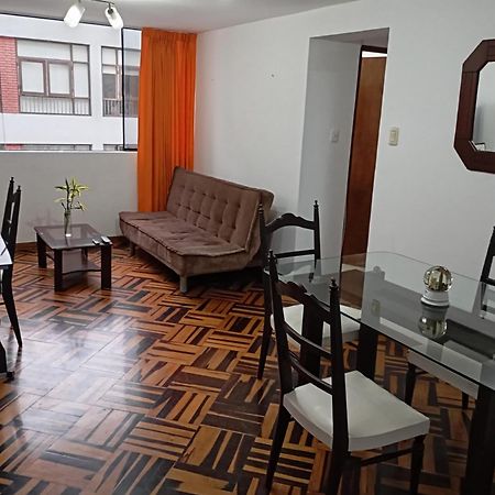 Departamento En Miraflores ลิมา ภายนอก รูปภาพ